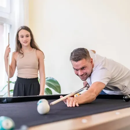 شقة Europa Park Mit Billard- By Living Timeless